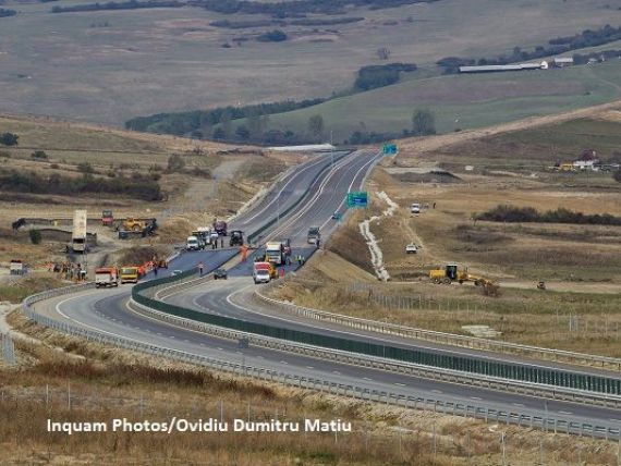 Un tronson din autostrada Comarnic-Braşov va fi dat în folosinţă în luna noiembrie, mai devreme cu zece luni față de proiectul inițial