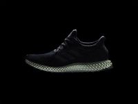 
	Adidas va produce pantofi sport in serie, fabricati cu imprimante 4D
