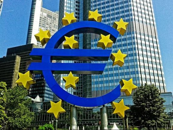 Inflația în zona euro a depășit ținta stabilită de BCE. Banca centrală poate opri tiparnița de bani