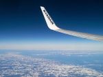 Ryanair vinde o jumatate de milion de bilete la pretul de 14,99 euro. Profitul net al operatorului low-cost a crescut cu 55% in primul trimestru fiscal, la 397 mil. euro