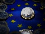 Reuters: Bulgaria şi Croaţia ar putea intra în acest an în anticamera zonei euro. Când vor adopta moneda unică