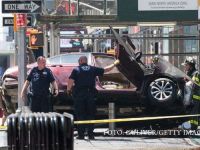 O masina a intrat in trecatori, in Times Square din New York: un om a murit si 12 sunt raniti. Soferul a fost arestat