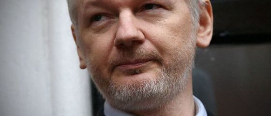 Suedia a renuntat la ancheta pentru viol care il viza pe Julian Assange, fondatorul WikiLeaks