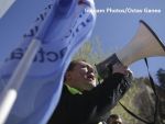 Angajatii din administratia publica incep protestele in Bucuresti si in tara, nemultumiti de legea salarizarii, si ameninta cu greva generala