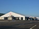 Kaufland a inaugurat primul hipermarket amenajat intr-un cort, care va functiona doar in perioada sezonului estival