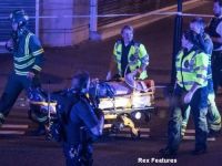 Atac terorist in Londra: o duba a lovit un grup de pietoni aflati langa o moschee. Un mort si opt raniti