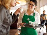 Starbucks vrea sa vanda cafea in tara care a inventat cappuccino. Americanii intra pe piata din Italia cu o cafenea in centrul orasului Milano