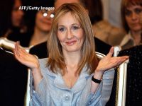Forbes: Scriitoarea J.K. Rowling a redevenit cel mai bogat autor din lume