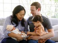 Mark Zuckerberg a prezentat-o pe Facebook pe cea de-a doua fiică a sa, August