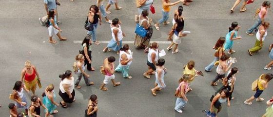 România rămâne fără locuitori. Populaţia țării a scăzut cu 122.000 de persoane anul trecut, în principal din cauza emigrației