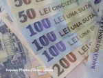 Modificări fiscale de la 1 ianuarie 2020: Salariul minim crește la 2.230 lei brut lunar, iar supraacciza la carburanți este eliminată