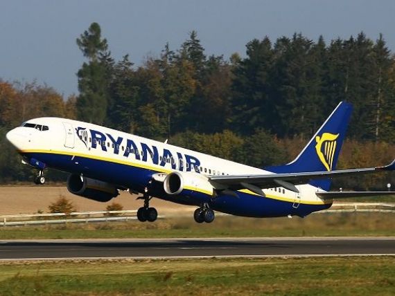 Ryanair anulează până la 50 de zboruri pe zi în următoarele săptămâni, pentru a limita întârzierile, dar afectează sute de mii de pasageri