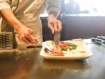 Hotelurile din Germania angajează români. Ce joburi scot la concurs și ce salarii oferă
