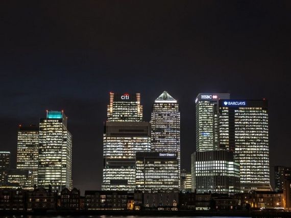Bancherii din UE câștigă peste 1 mil. euro pe an. Trei sferturi lucrează în The City