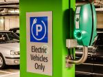 Germania cere producătorilor auto investiții masive în mașinile electrice, fabrici de baterii și sisteme pentru mașini autonome: Prima maşină sigură fără şofer ar trebui să aibă tehnologie germană