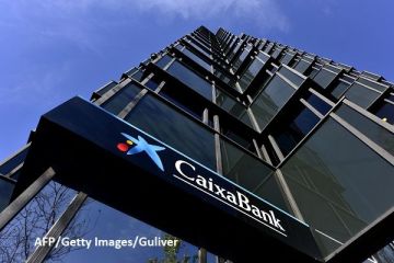 Criza din Catalonia trimite unde se șoc în economie. Bancile catalane au înregistrat cele mai mari pierderi din acest an și iau în calcul să plece din Barcelona