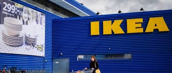 Primul magazin IKEA care renunță la plățile în numerar