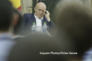 Milionarul român care stă la bloc și merge cu metroul la birou. Compania lui realizează cel mai cumpărat produs românesc în lume