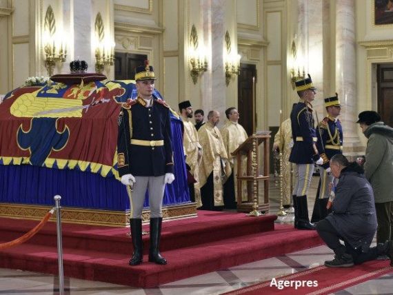 România în doliu național timp de trei zile, în memoria Regelui Mihai. Palatul Regal, deschis pentru public