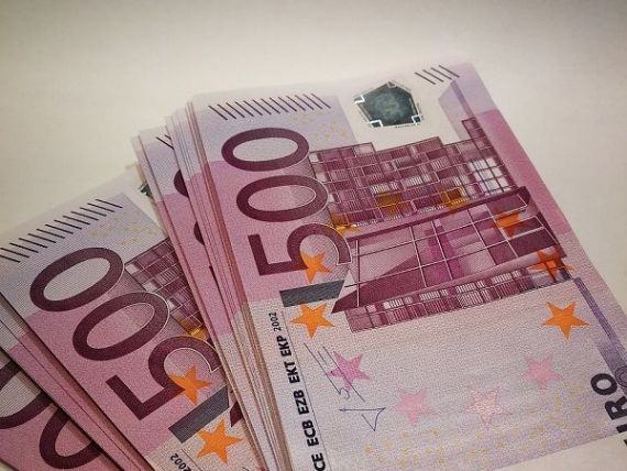România a absorbit doar 2% din banii europeni alocaţi pentru perioada 2014-2020. Austria și Irlanda au cheltuit mai puțin