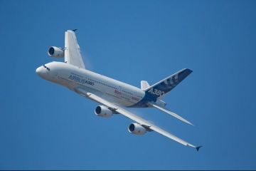 Sfârșit de drum pentru cel mai mare avion de pasageri din lume. Airbus pune capăt producției A380