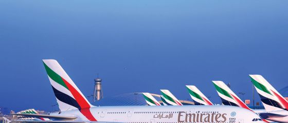 Companiile aeriene Emirates şi Etihad Airways cer angajaților să îşi ia concediu fără plată, pentru a putea gestiona impactul pandemiei