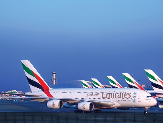 O comandă de 16 mld. dolari de la Emirates salvează cel mai mare avion de pasageri din lume de la dispariție. Compania cumpără încă 36 de aeronave A380
