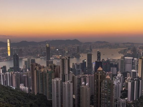 Hong Kong se menține pe primul loc în topul celor mai scumpe piețe imobiliare din lume, pentru al optulea an consecutiv. Îi urmează Sydney și Vancouver