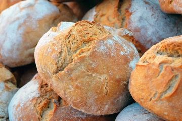 Pâinea cu maia câștigă teren în România. Cât plătim pentru reţeta sănătoasă a bunicilor