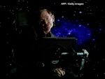 A murit astrofizicianul Stephen Hawking, celebru pentru studiile sale despre originea Universului și a găurilor negre