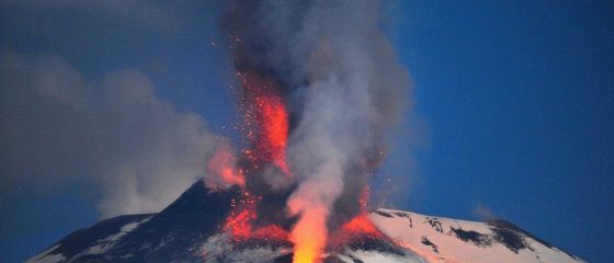 Peste 1.000 de cutremure în sudul Italiei, după ce vulcanul Etna a erupt