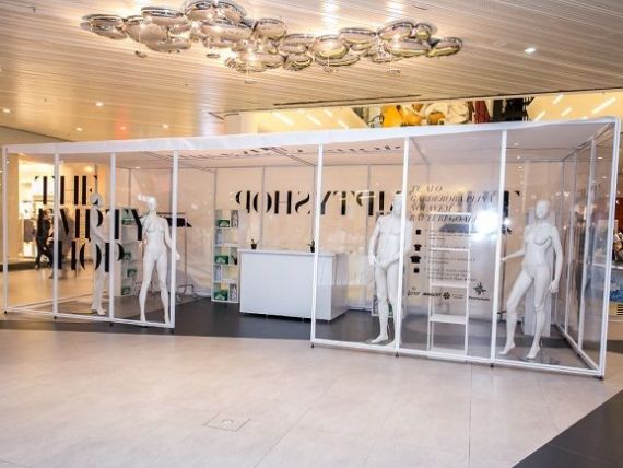 Centrul comercial Promenada deschide primul magazin gol din România, pentru colectarea de haine