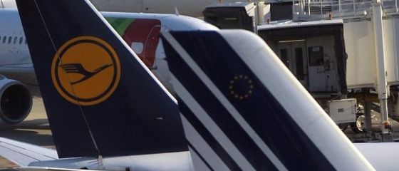 EasyJet, alături de Air France-KLM, şi Lufthansa sunt interesate de achiziţionarea Alitalia, companie plasată sub administrare specială, anul trecut