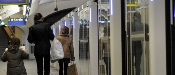 ANIMAȚIE GRAFICĂ. Metroul va avea panouri de siguranță, însă nu în toate stațiile