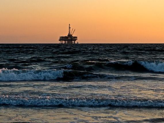 Giganți petrolieri mondiali vor să scoată gazele din Marea Neagră, alături de Romgaz