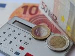 România mănâncă tot mai mult din import. Deficitul balanței comerciale la cinci luni a depășit 6,5 mld. euro, în creștere cu 1,5 mld. euro