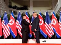 Moment istoric: Donald Trump și Kim Jong-un s-au întâlnit după luni de amenințări. Este prima întâlnire dintre un lider american și unul nord-coreean din istorie