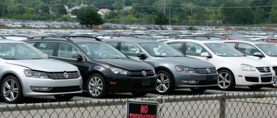 Protecția consumatorului din Polonia amendează Volkswagen în scandalul Dieselgate, acuzând gigantul auto că a indus în eroare clienții