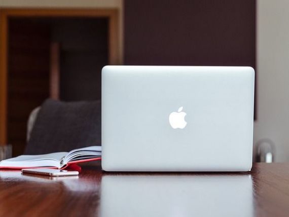 Apple vrea să lanseze un MacBook low-cost