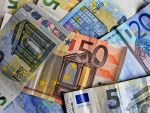 Cel mai puternic leu din ianuarie. La cât a scăzut euro