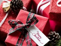 
	Câți bani vor cheltui românii în acest an pentru cadouri de Crăciun și ce daruri preferă să pună sub brad
