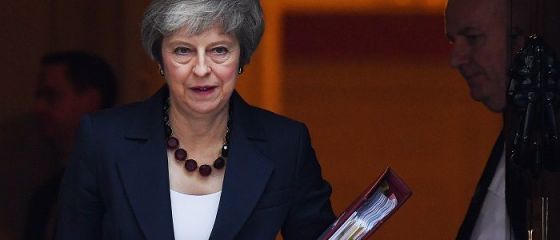 Theresa May vrea să propună Parlamentului de la Londra un nou referendum pe Brexit
