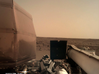 Modulul spaţial InSight a ajuns cu bine pe Marte și a trimis primele imagini pe Terra