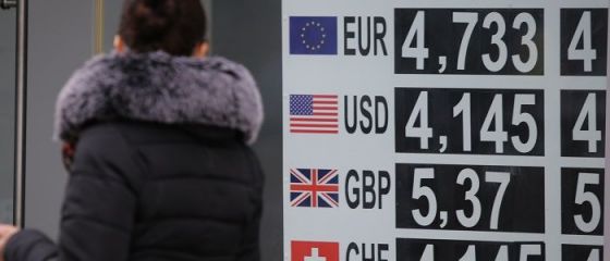 Euro se apropie de 4,76 lei