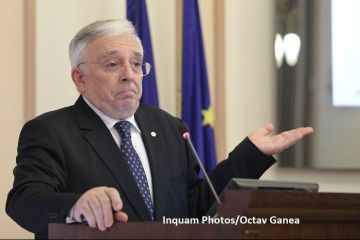 Isărescu, despre ieftinirea creditării: Dacă vrem să reducem dobânzile, trebuie acţionat la inflaţie. Dobânzile nu sunt scoase din pălărie, ci sunt determinate de piaţă