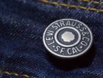 Inventatorul blugilor se listează la bursă. Levi Strauss revine pe piețe după trei decenii si vrea să obţină peste jumătate mld. dolari din oferta publică iniţială