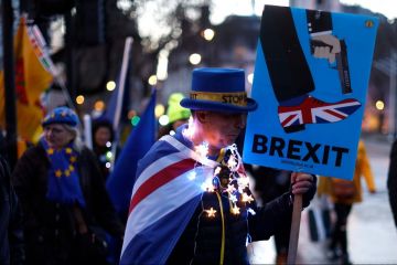 Marea Britanie vrea să devină paradis fiscal după Brexit. Reacţia liderilor europeni