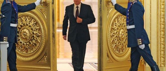 Rusia și-a majorat de patru ori rezervele de aur. De ce cumpără Putin metal prețios cu tonele