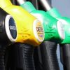 Benzina și motorina s-au scumpit accelerat. Prețurile vor crește și la alimente sau vacanțe