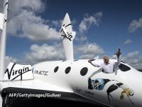 
	Virgin Galactic, compania spaţială a miliardarului Richard Branson, intenţionează să se listeze la bursă
